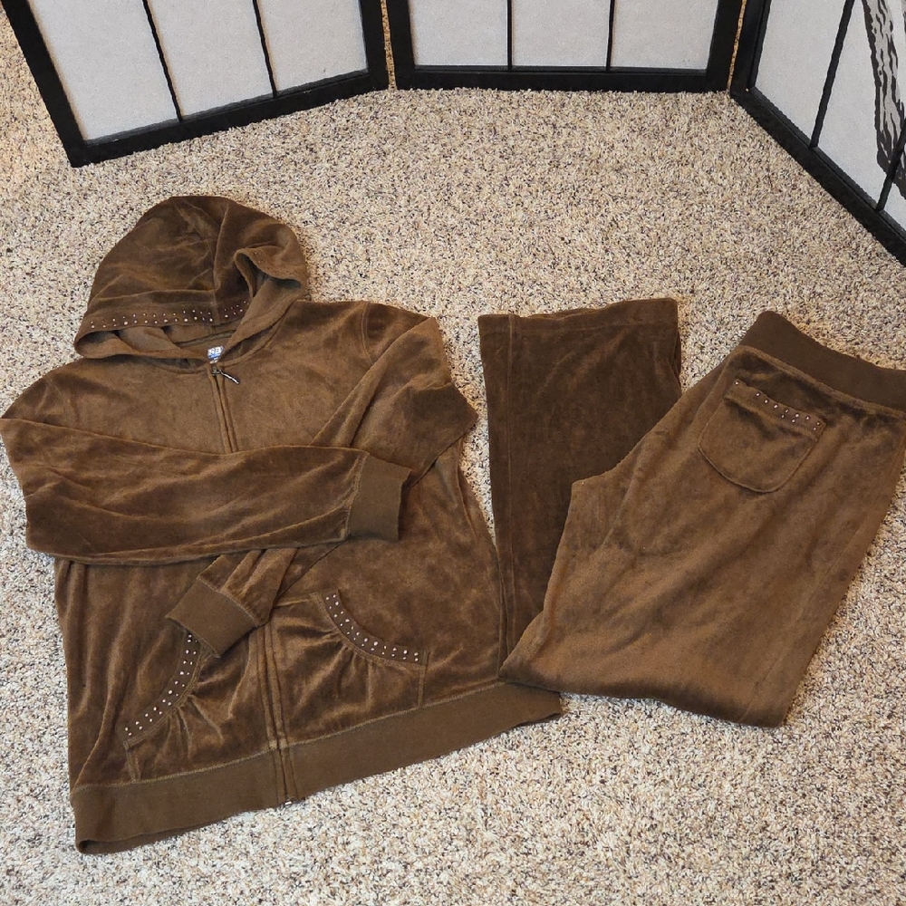 Chocolate Brown Velour Hoodie and Pants Set Size Medium